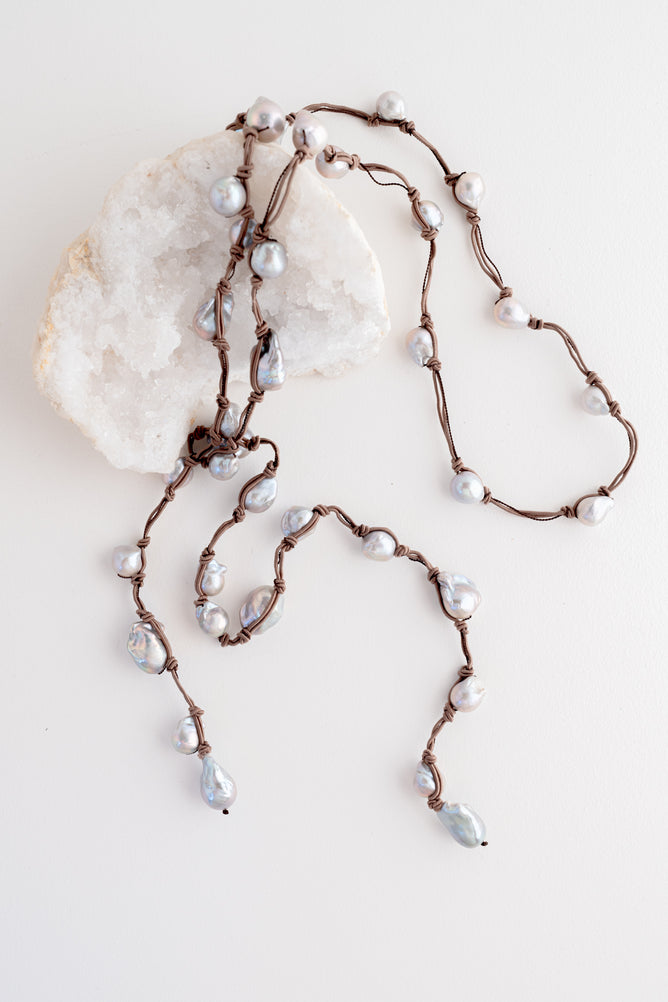 Mela Superlong Caffe Pearl Necklace