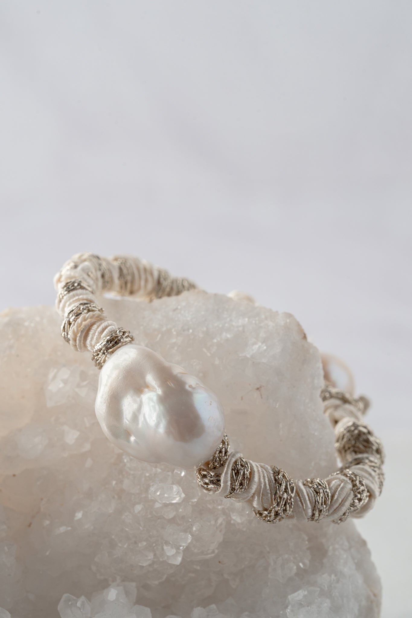 Mela Single Pearl Woven Bracelet, Sand