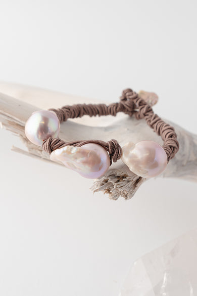 Mela Victoria Pearl Bracelet
