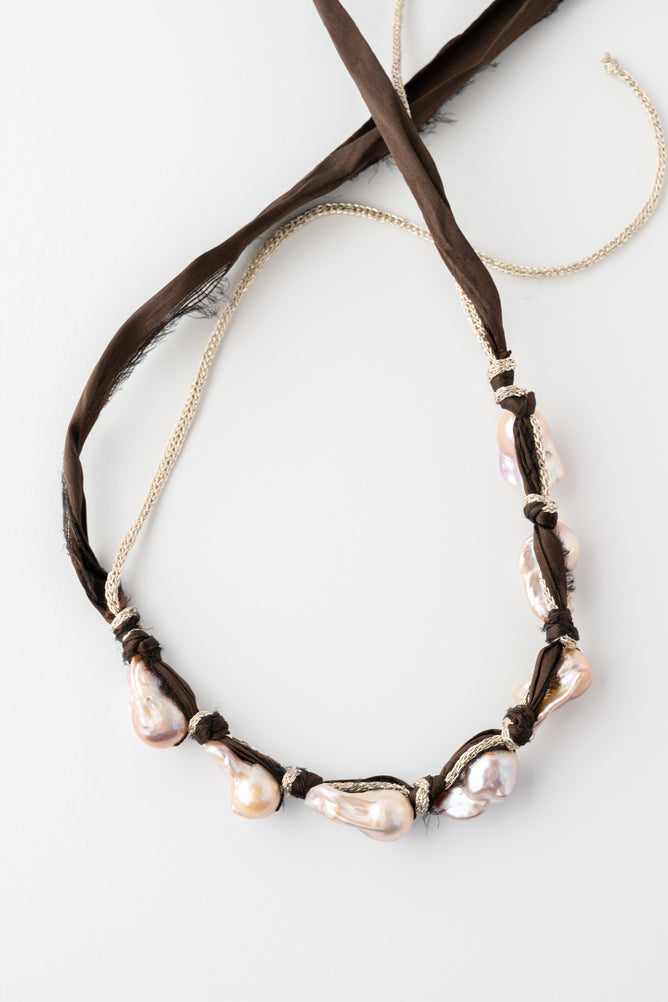 Mela Morgan Pearl Necklace - Brown