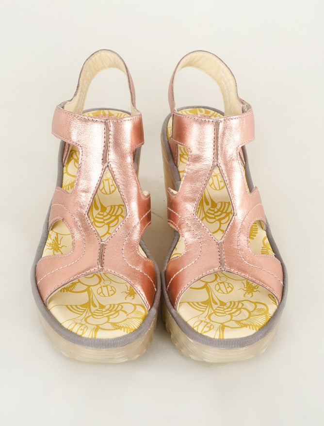 Fly London Yotu Wedge, Blush Gold
