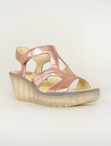 Fly London Yotu Wedge, Blush Gold