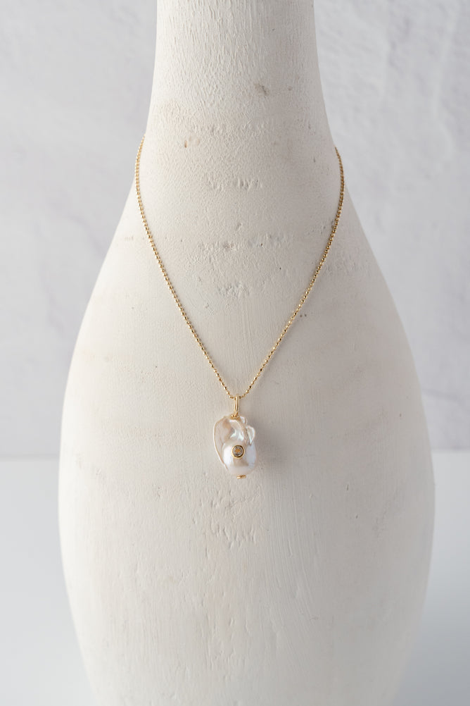 Robindira Unsworth White Baroque Pearl/White Topaz Necklace