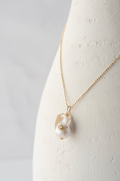 Robindira Unsworth White Baroque Pearl/White Topaz Necklace