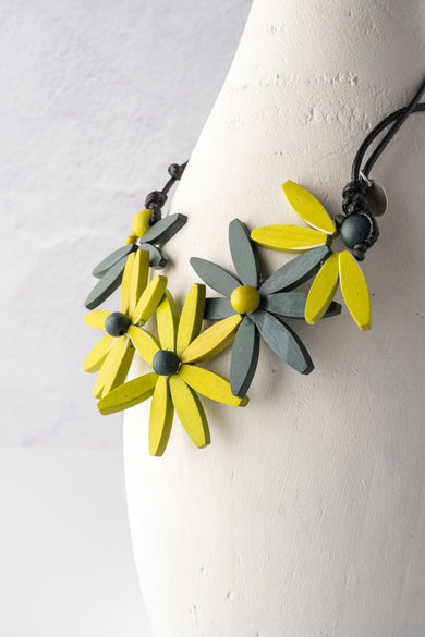 Sylca Designs Garland Nectar Necklace, Lime