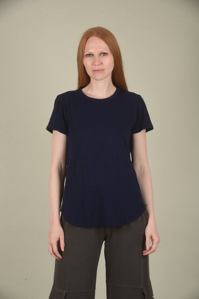 Mododoc Crewneck Curve Hem Vee Tee, Navy Licorice