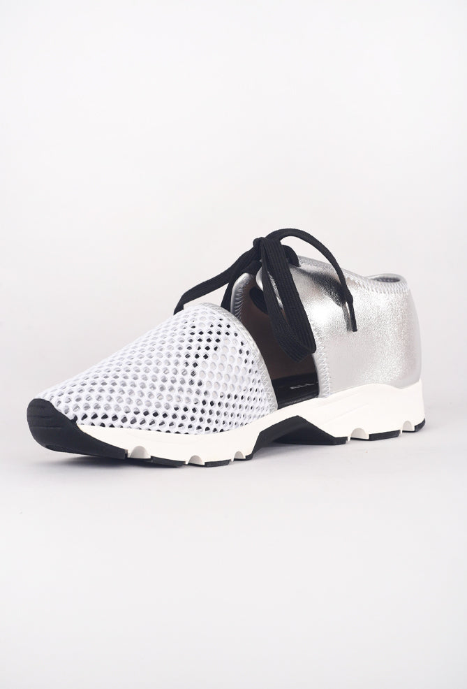 All Black Amazing Mesh Sneaker, White/Silver