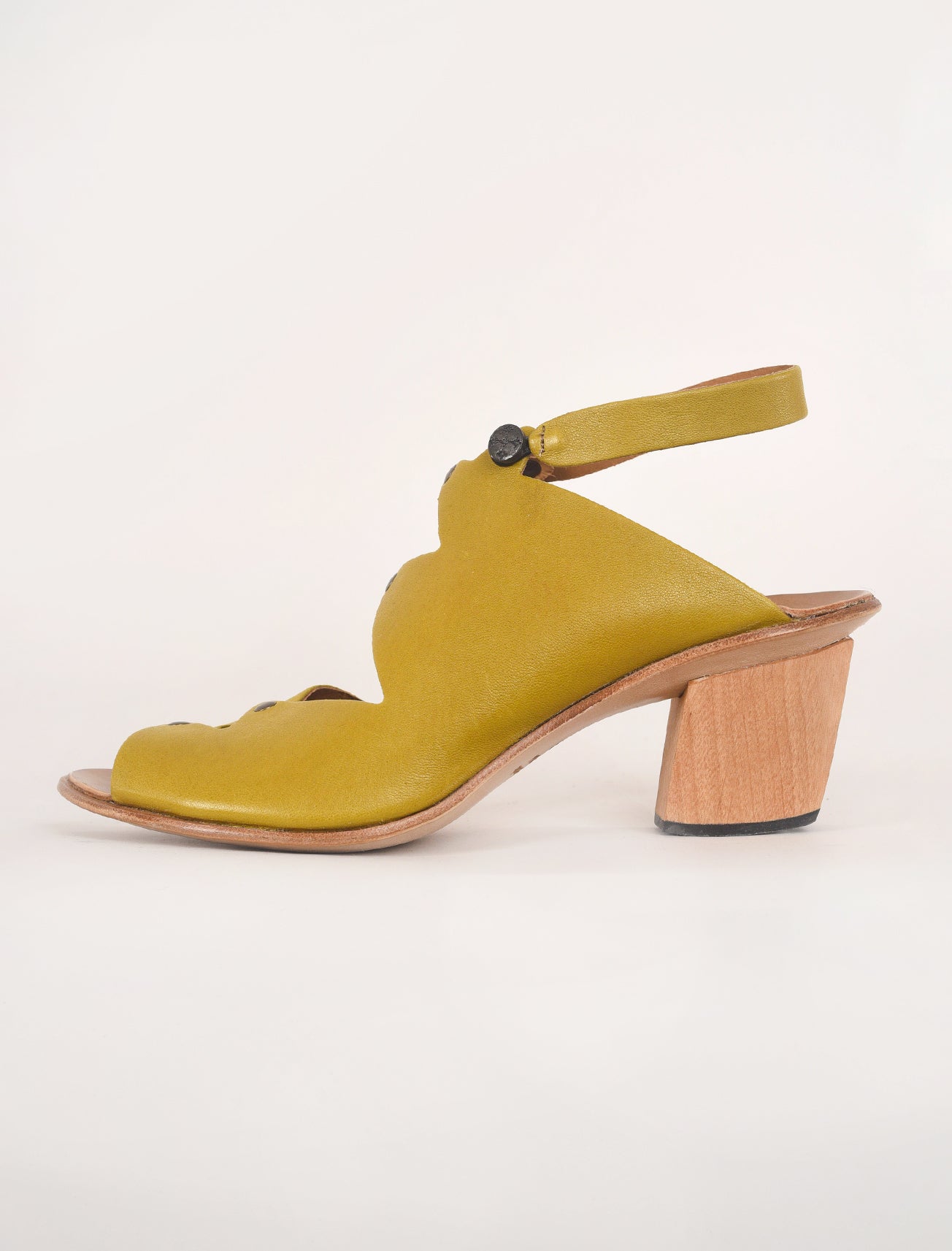 Cydwoq Himalaya Heel, Citrine