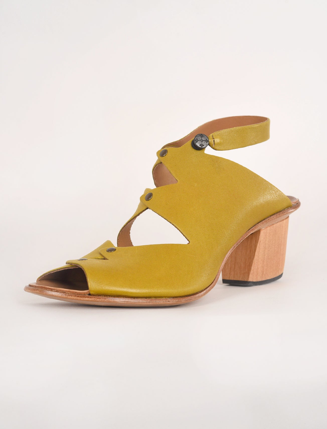 Cydwoq Himalaya Heel, Citrine