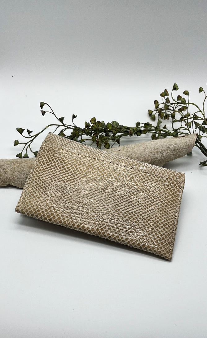 Latico Leathers Gio Leather Wallet, Cream