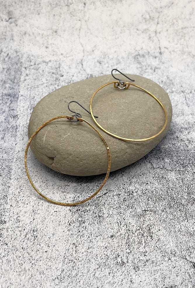 red i jewelry Medium Hoops, Gold