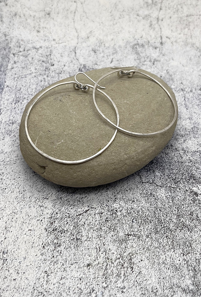 red i jewelry Medium Hoops, Bright Silver