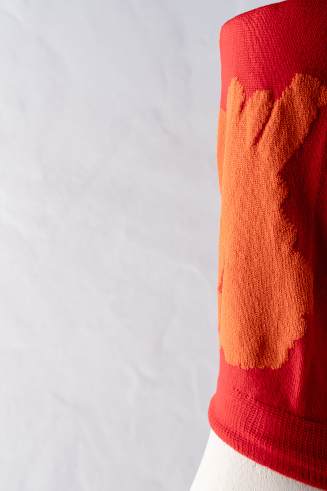 Moyuru Moy Amorphous Socks, Orange and Red