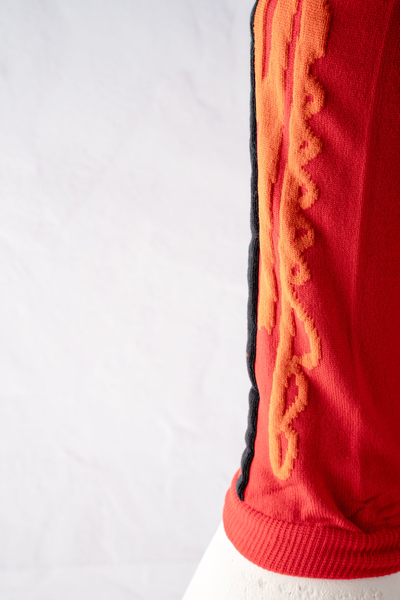 Moyuru Moy Stripe It Sock, Red and Orange