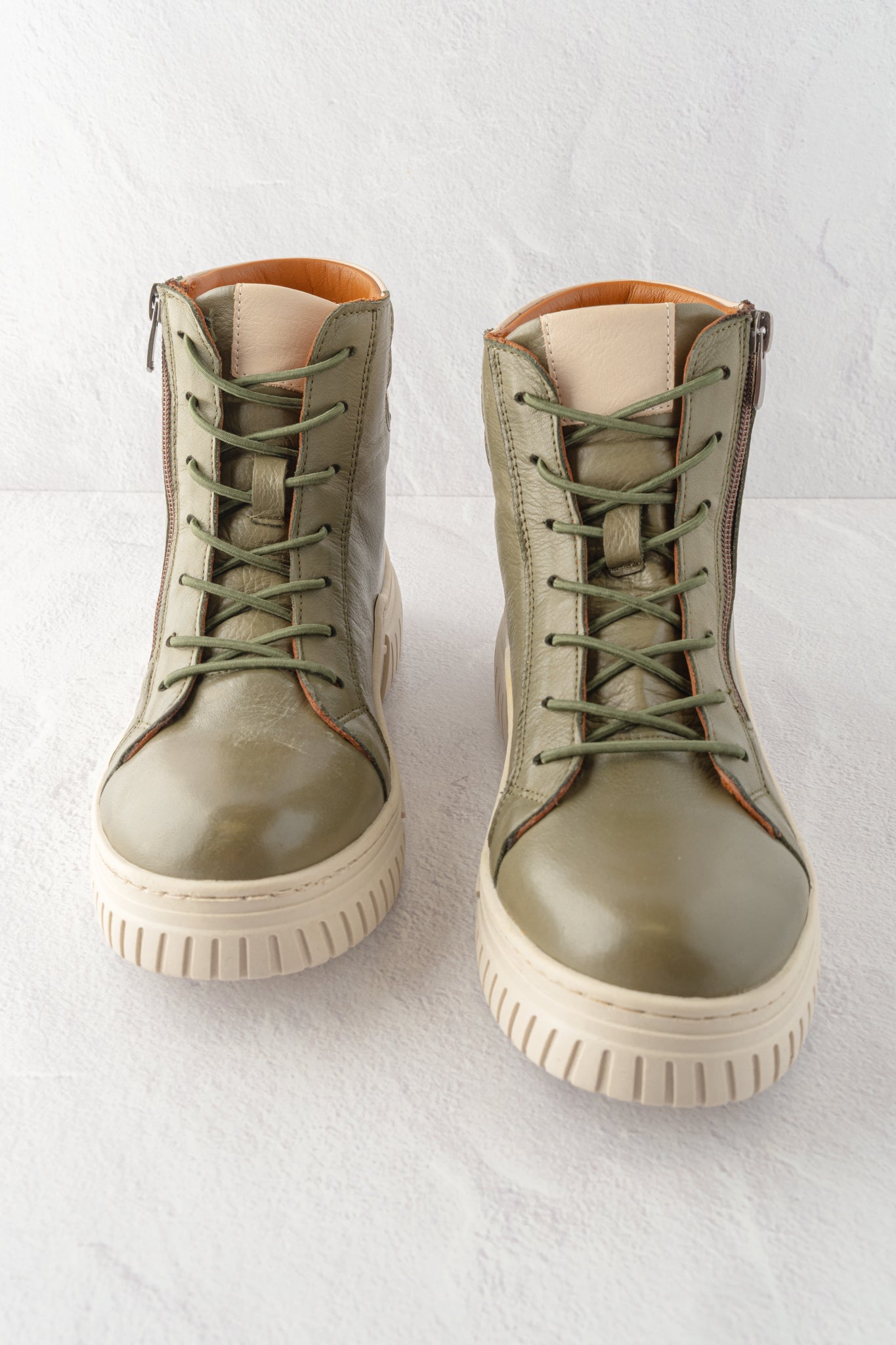 Gelato Tenor Boot, Army