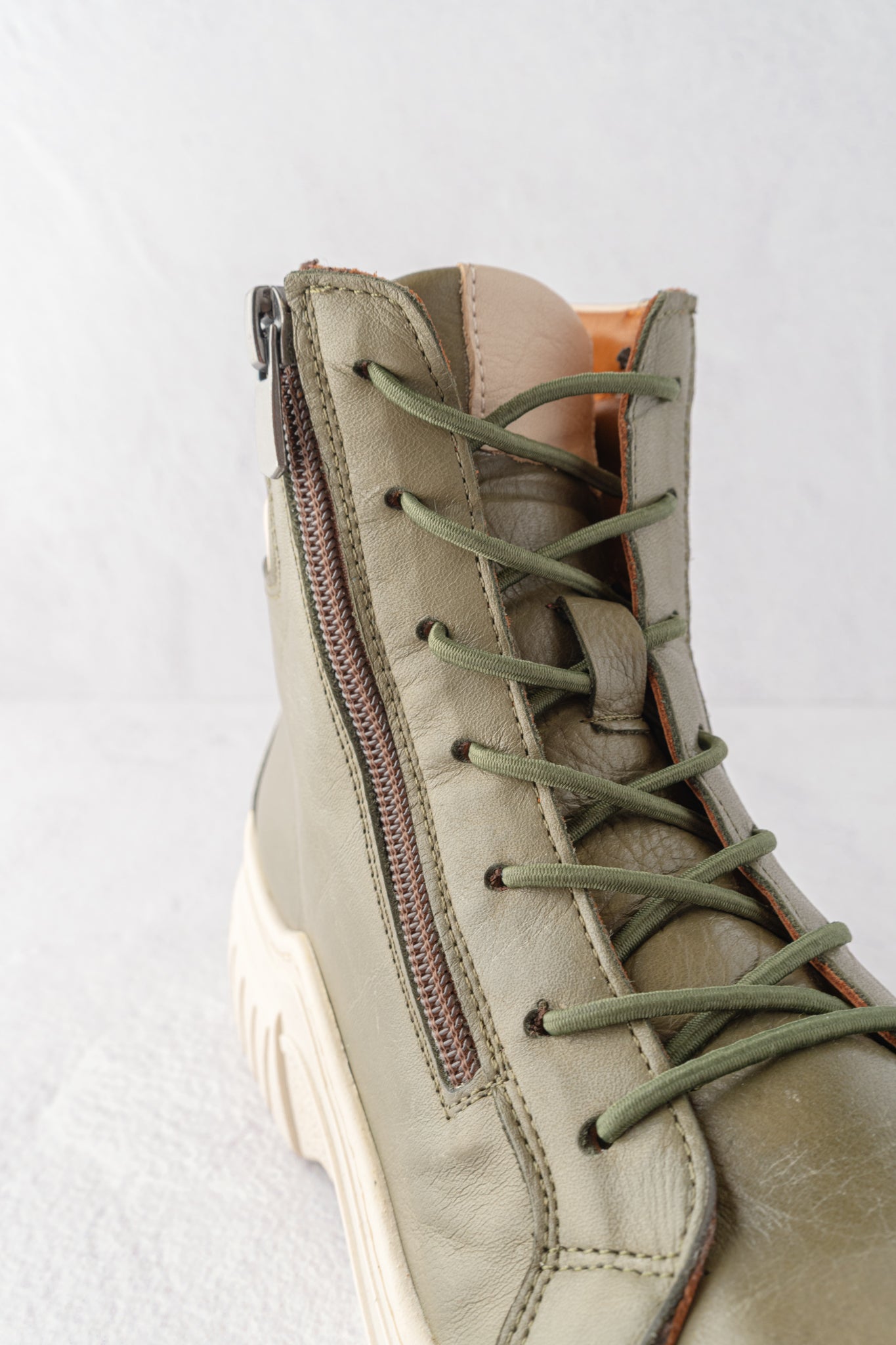 Gelato Tenor Boot, Army