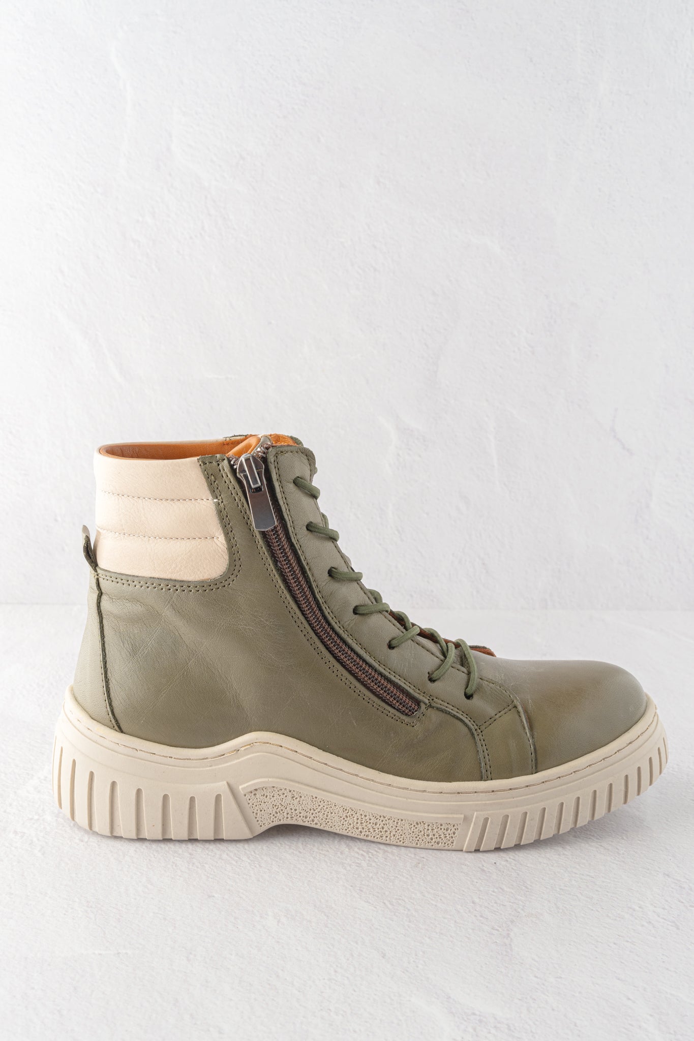 Gelato Tenor Boot, Army