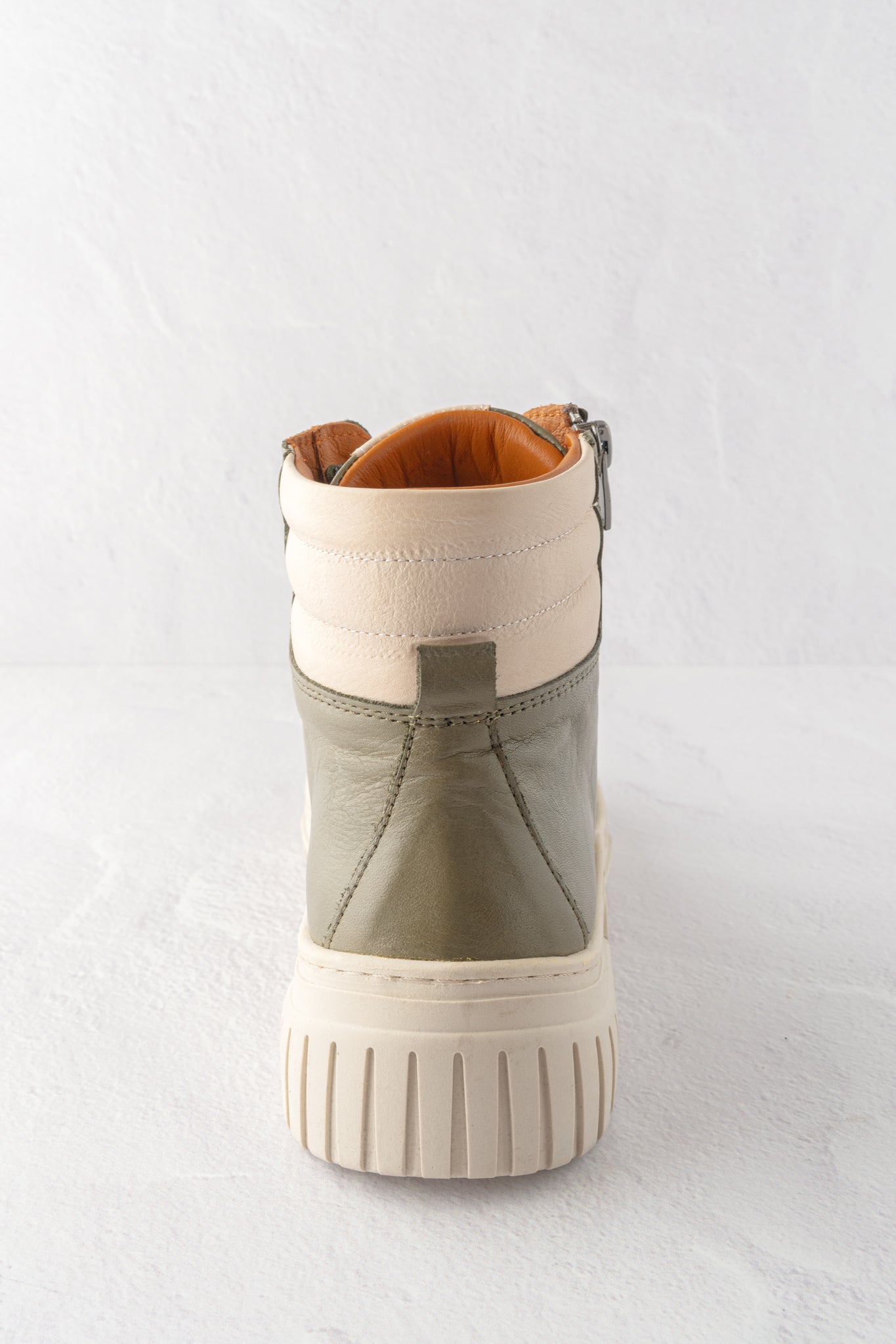 Gelato Tenor Boot, Army