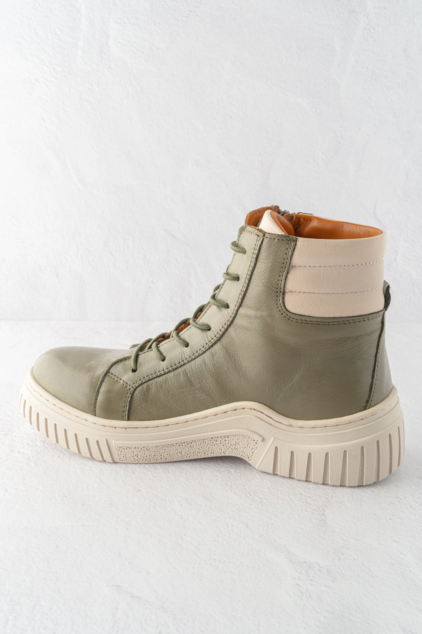 Gelato Tenor Boot, Army