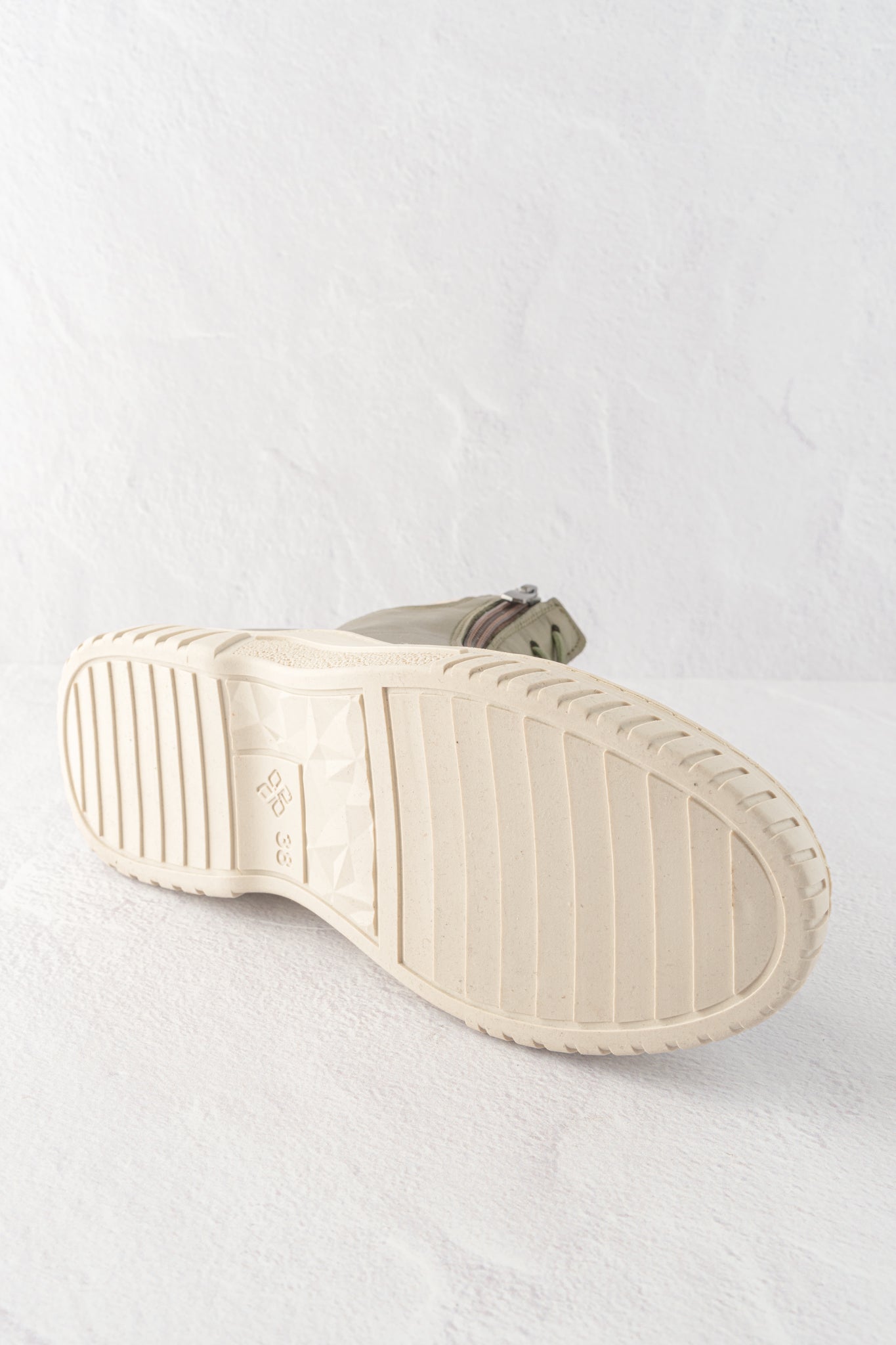 Gelato Tenor Boot, Army