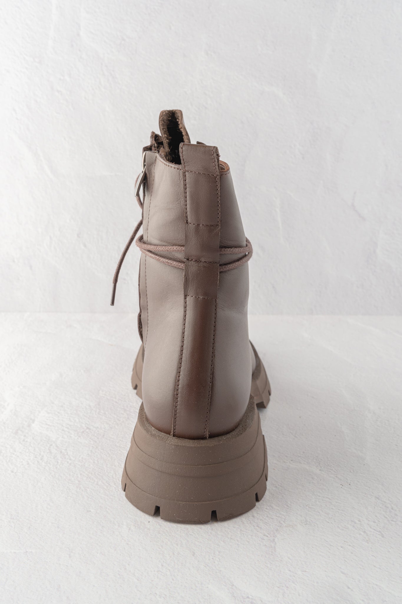 All Black Tie Lugg Boot, Brown