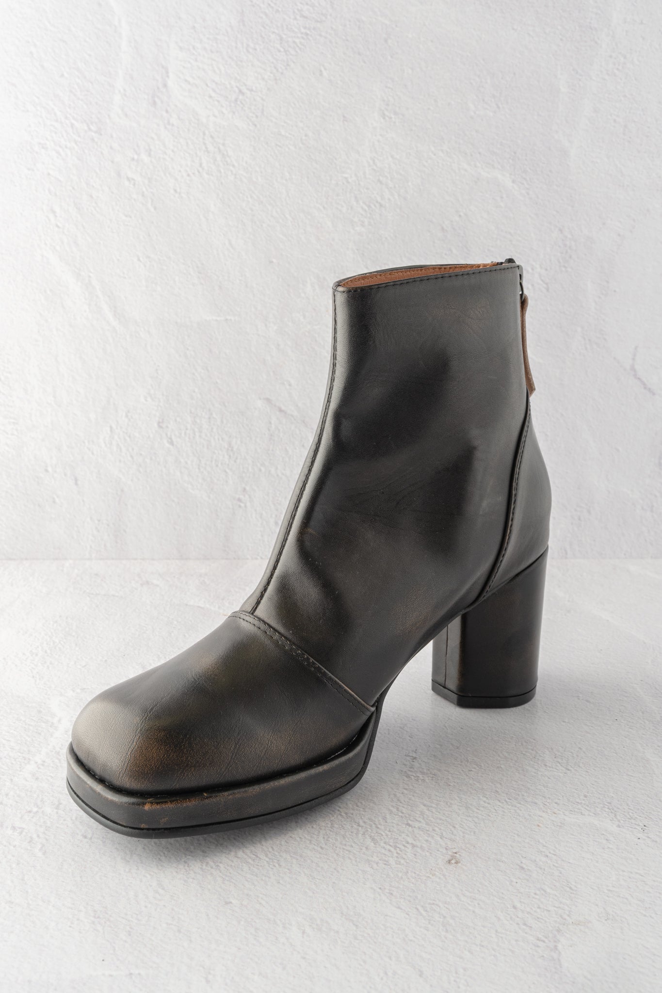 All Black Distressed Lady Boot, Black