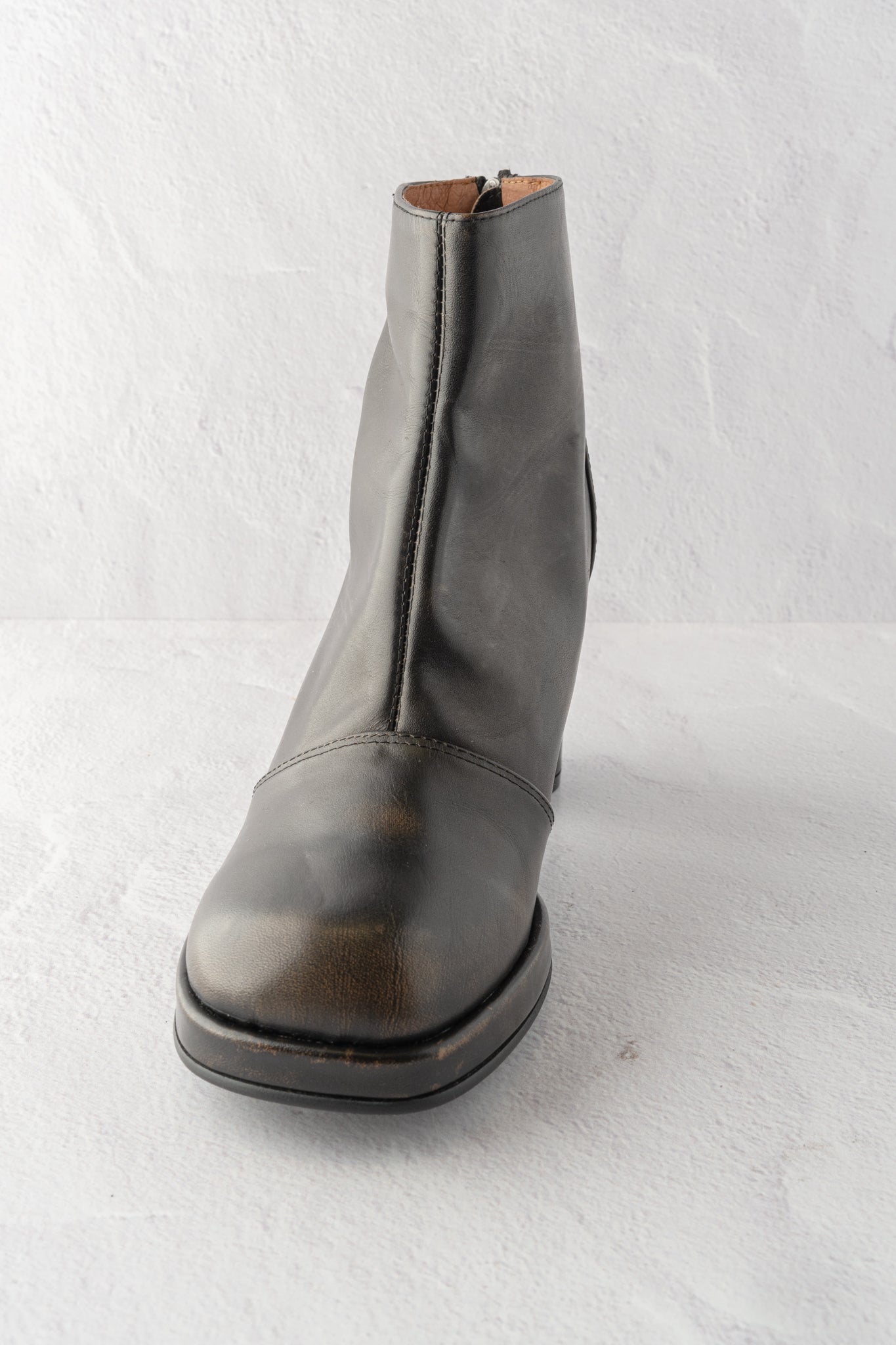 All Black Distressed Lady Boot, Black