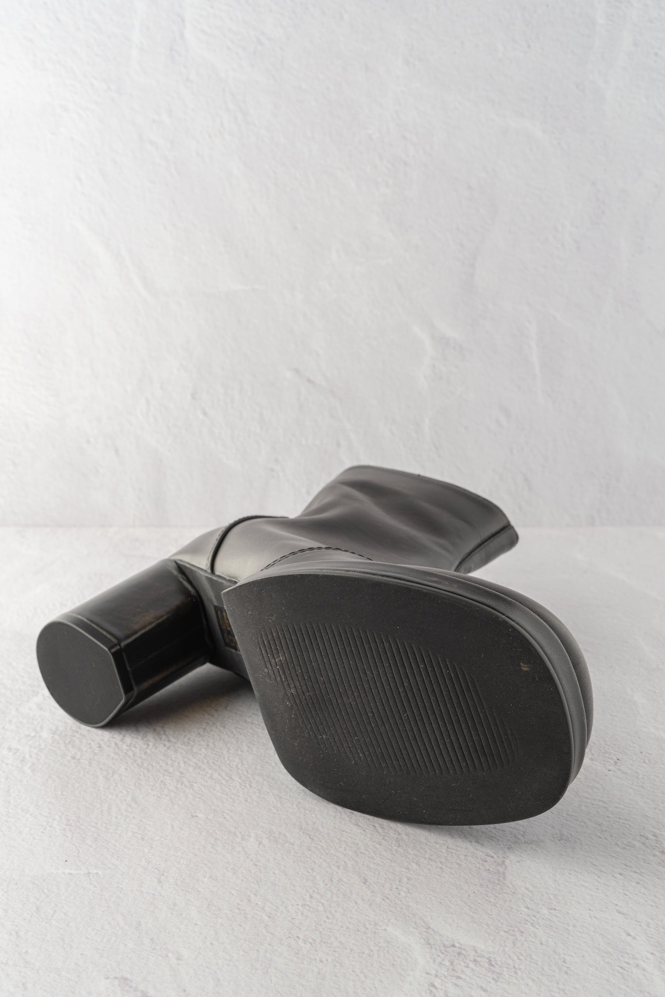 All Black Distressed Lady Boot, Black