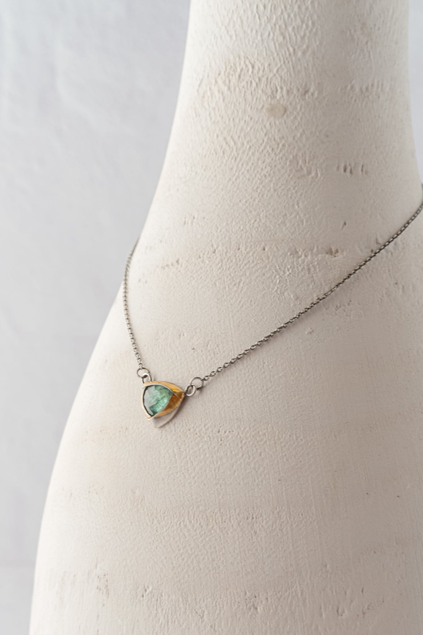 Austin Titus Studio Petite Tri Fold Necklace, Vessonite