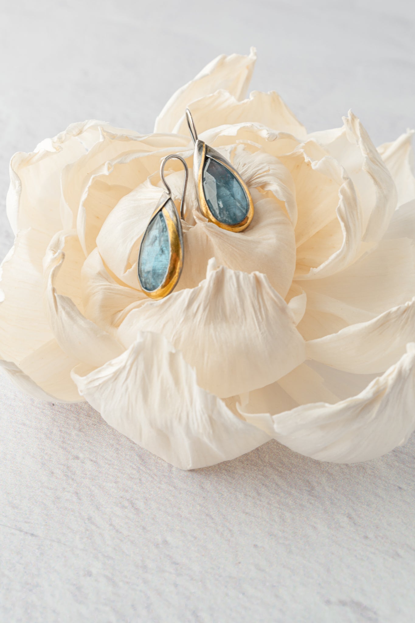 Austin Titus Studio Small Teardrop Fold Earrings, Sky Blue Kyanite