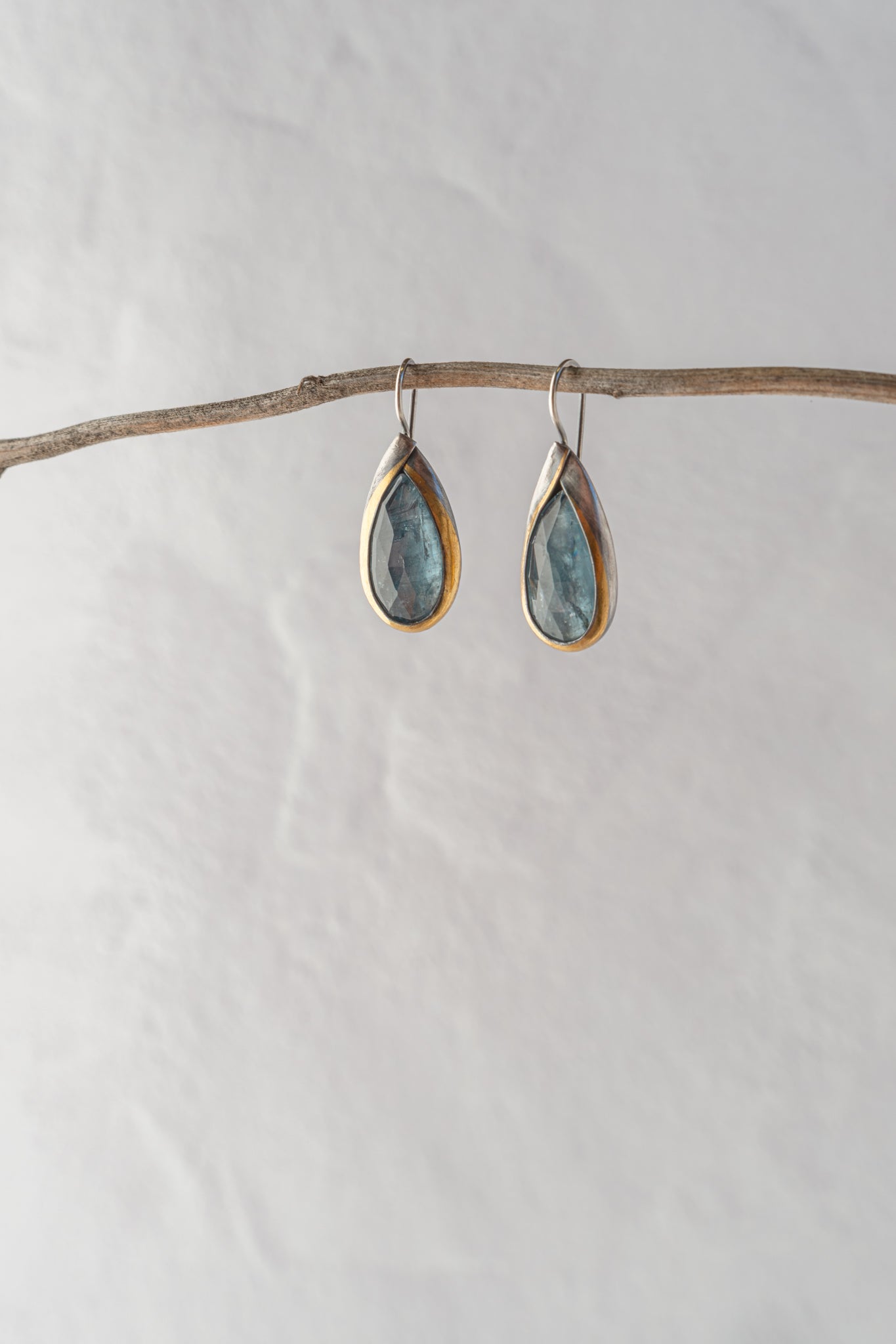 Austin Titus Studio Small Teardrop Fold Earrings, Sky Blue Kyanite