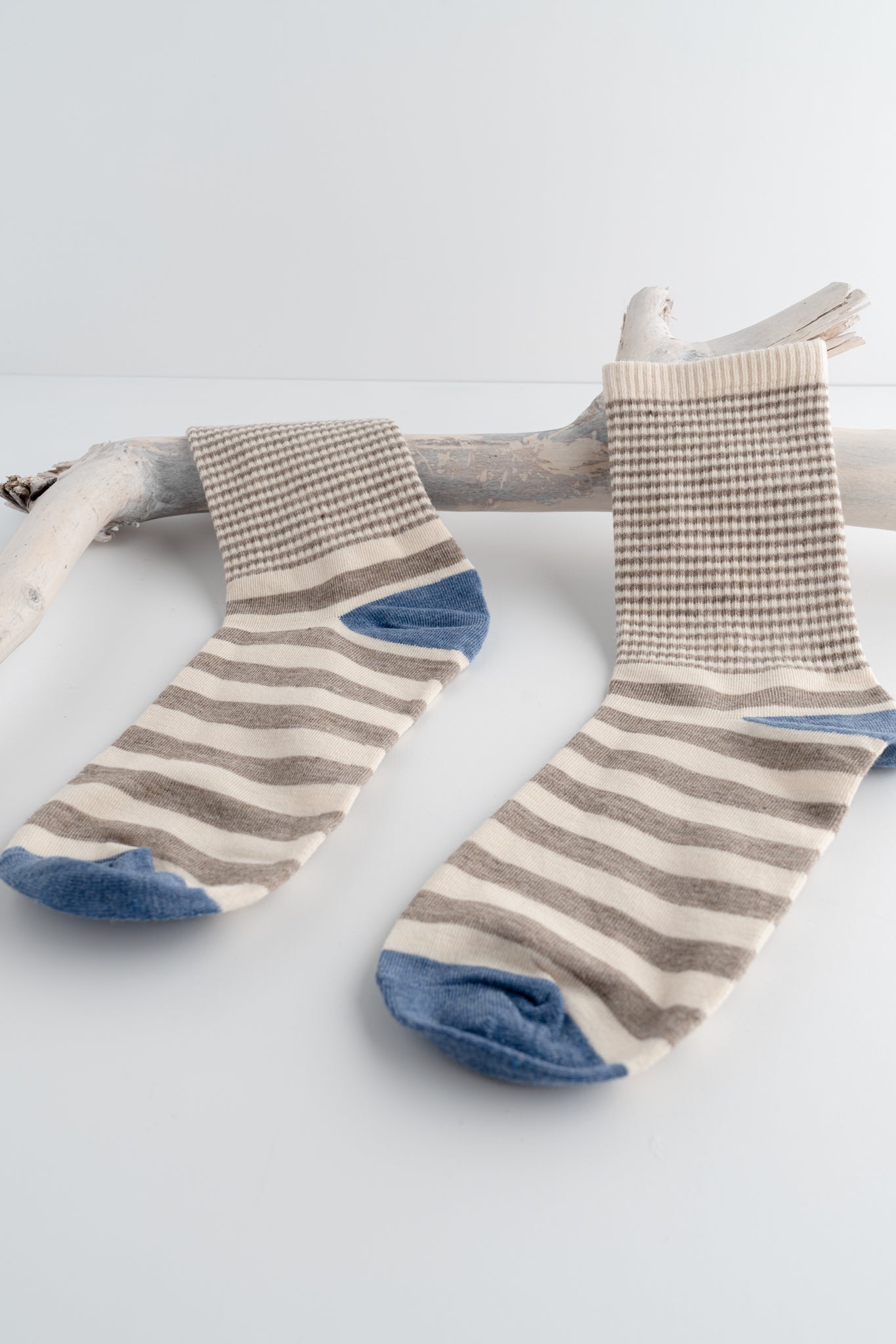 ACCITY Stripe Pattern Crew Sock, Brown