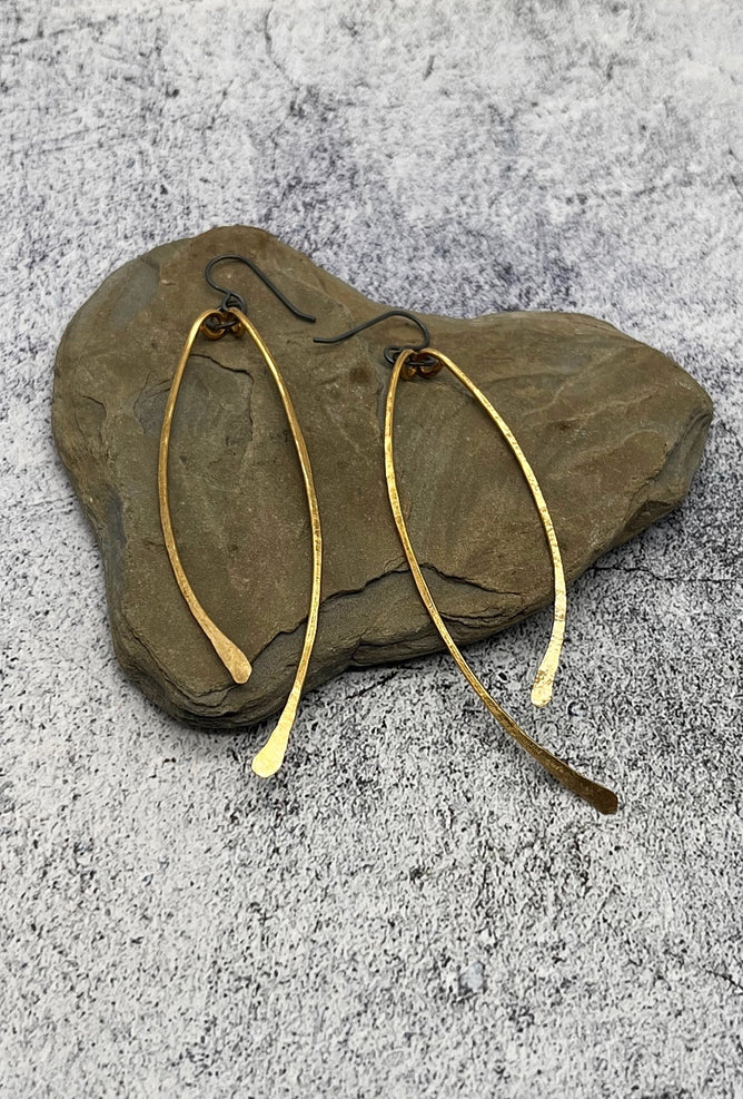 red i jewelry Wave Earrings, Gold