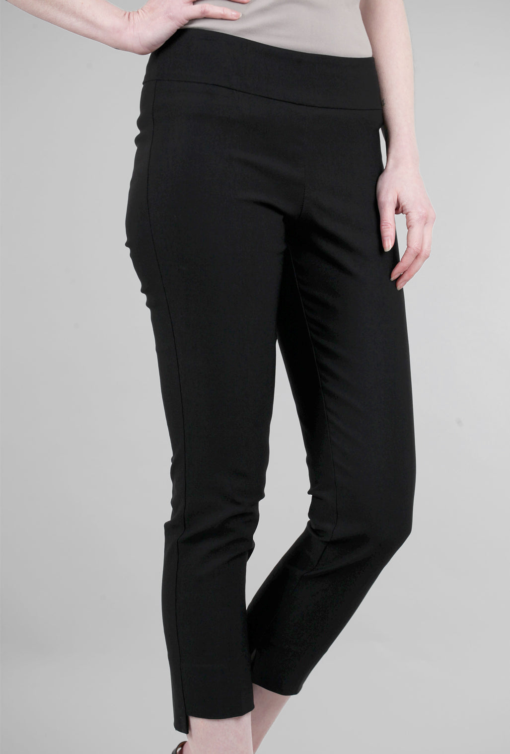 Estelle & Finn Step Hem Ankle Pant, Black