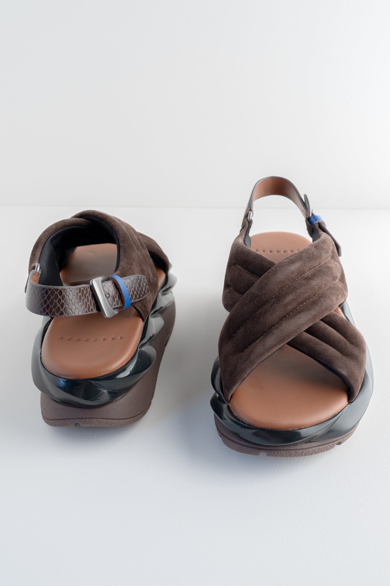Mellow Mana, Choco Suede