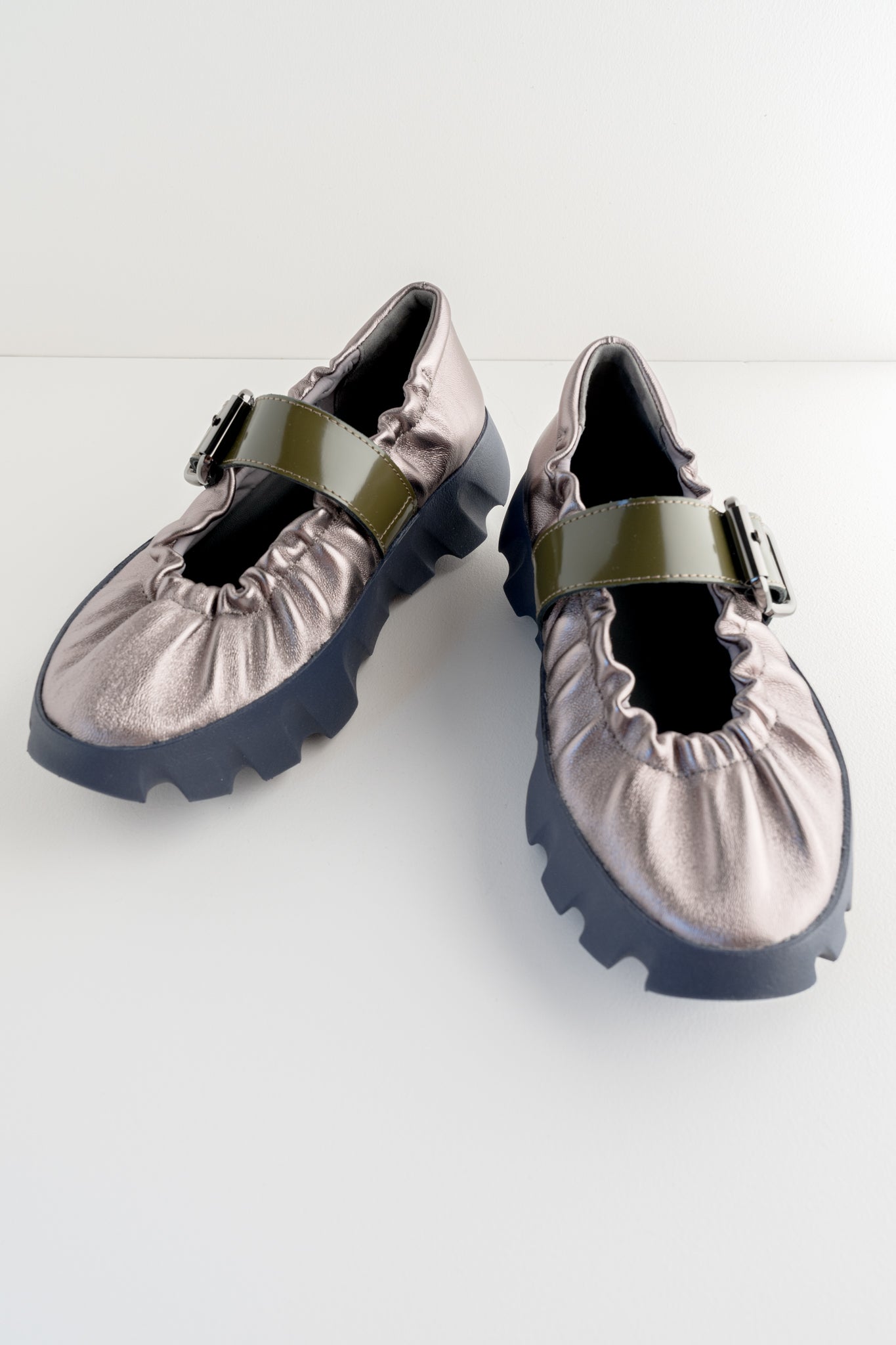 Tura Cove Mary Jane, Gunmetal Angle 8