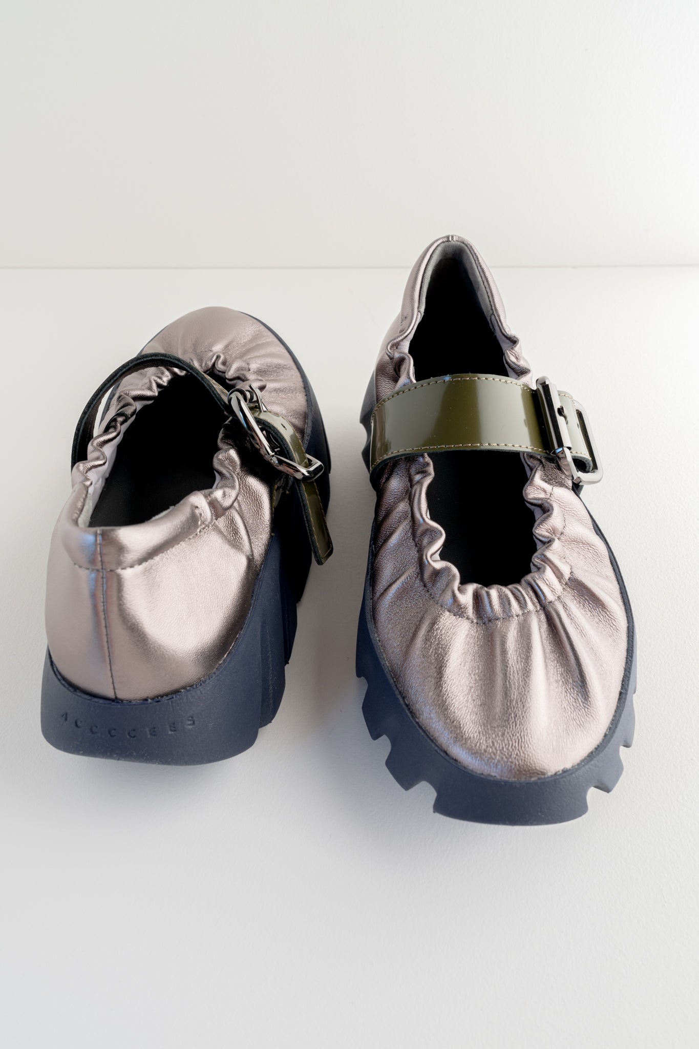Tura Cove Mary Jane, Gunmetal Angle 3