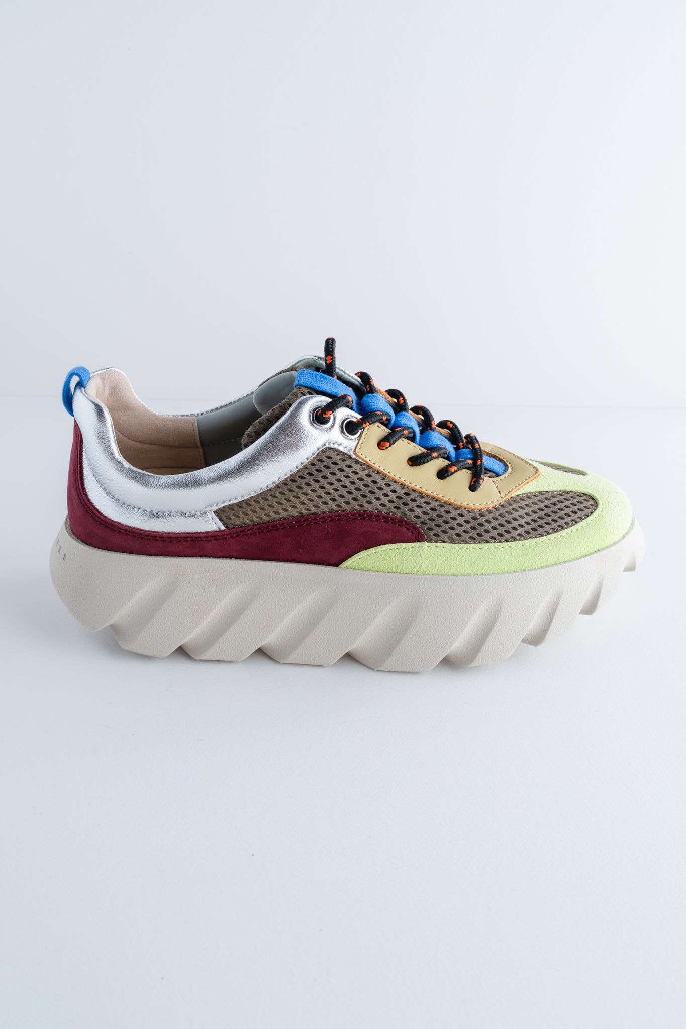 4CCCCEES Tura Flow Sneaker, Khaki Khaki 37