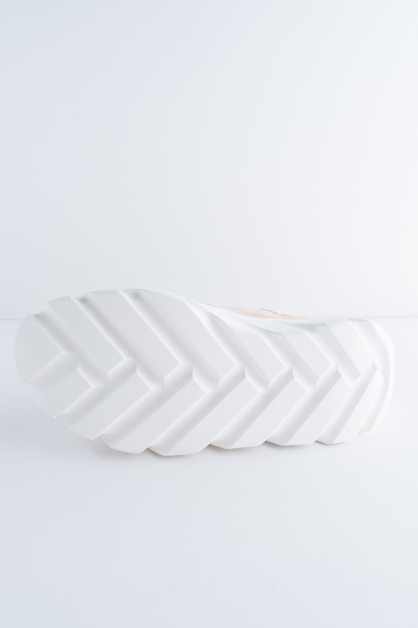 4CCCCEES Tura Flow Sneaker, White 