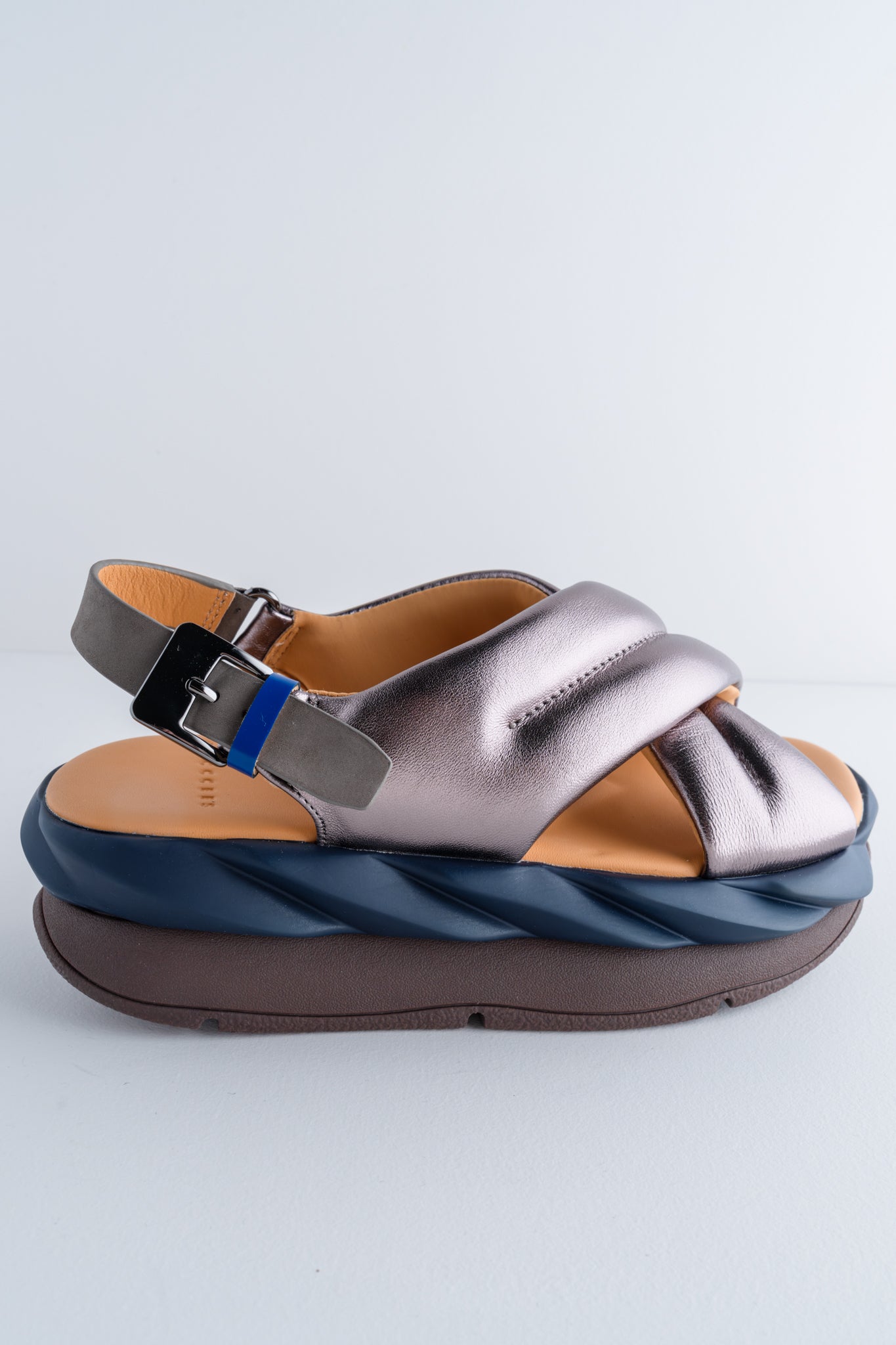 4CCCCEES Mellow Moa Sandal, Gunmetal 