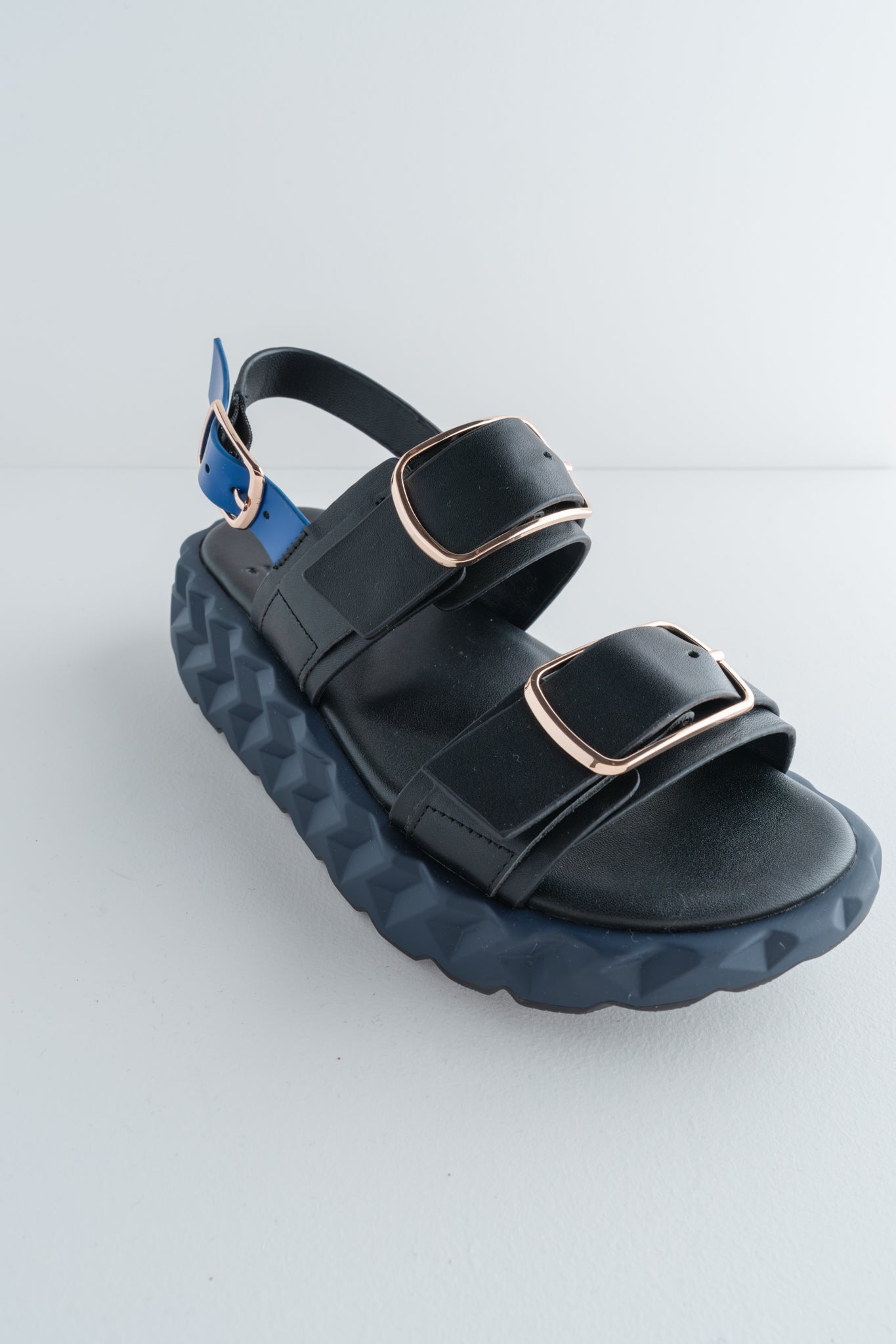 4CCCCEES Jabara Sandy Sandal, Black 