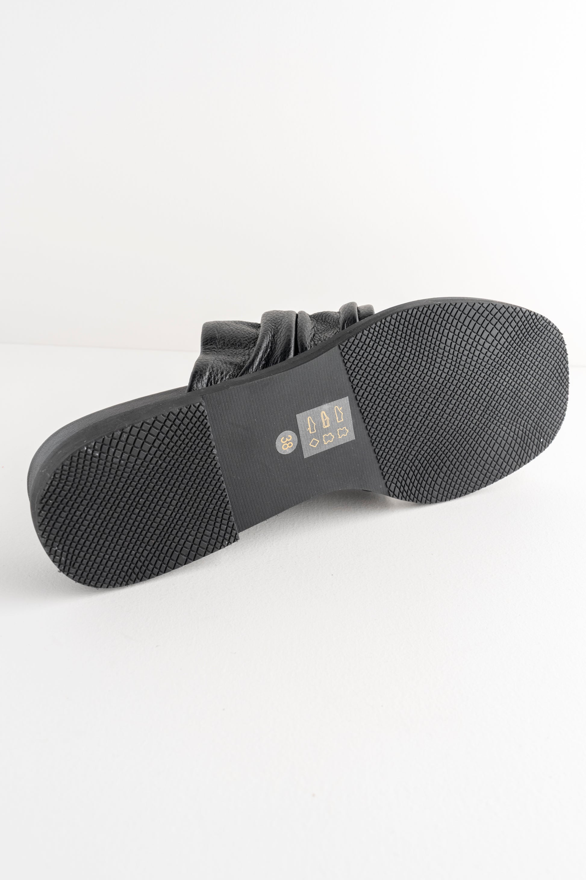 All Black Gathered Slide, Black 