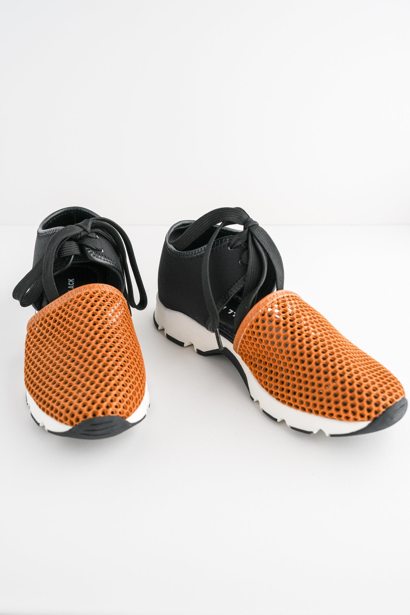 All Black Amazing Mesh Sneaker, Brown 