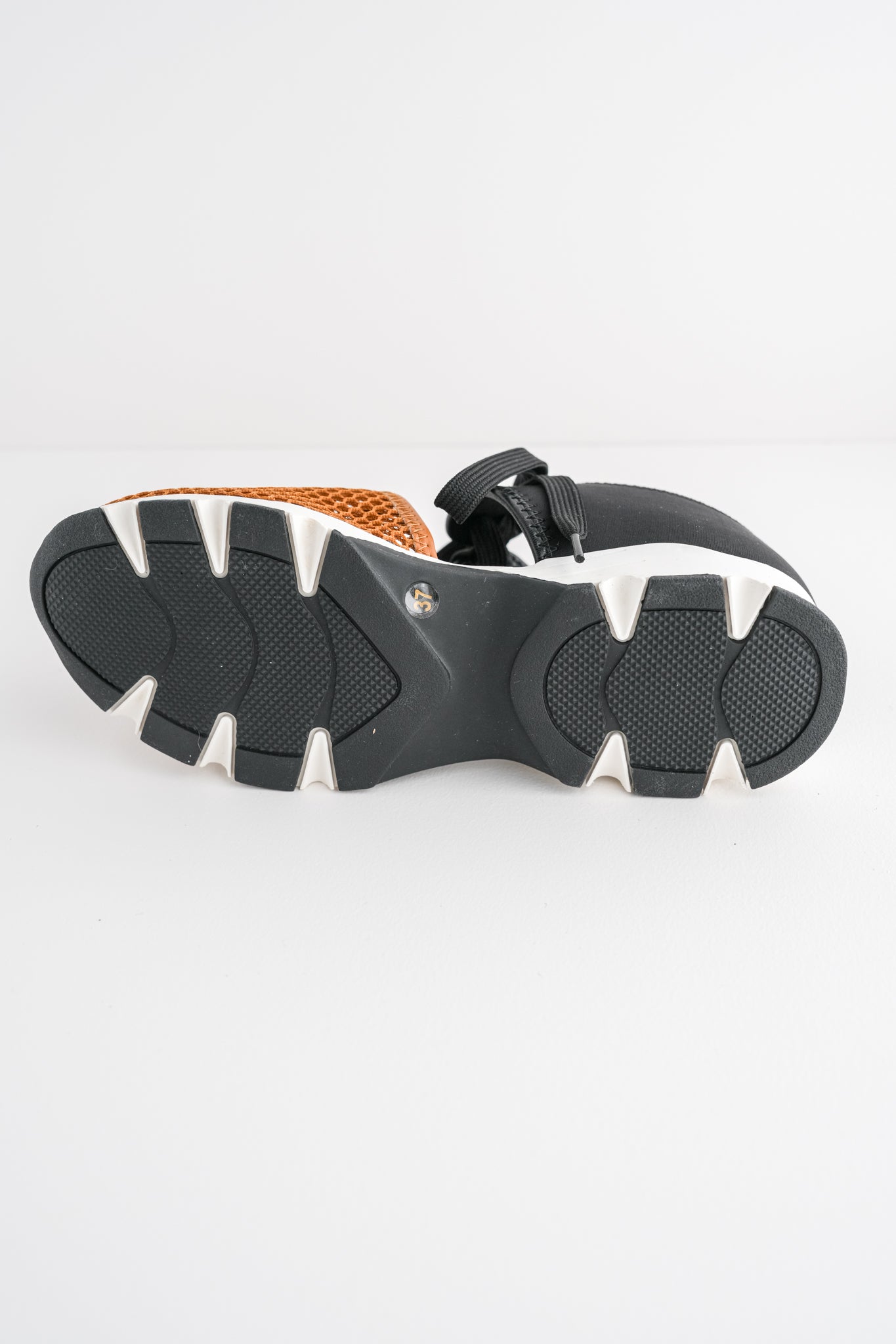 All Black Amazing Mesh Sneaker, Brown 