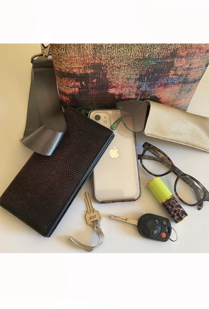 Delisch Crossbody Bag, Amaranth/Jade 