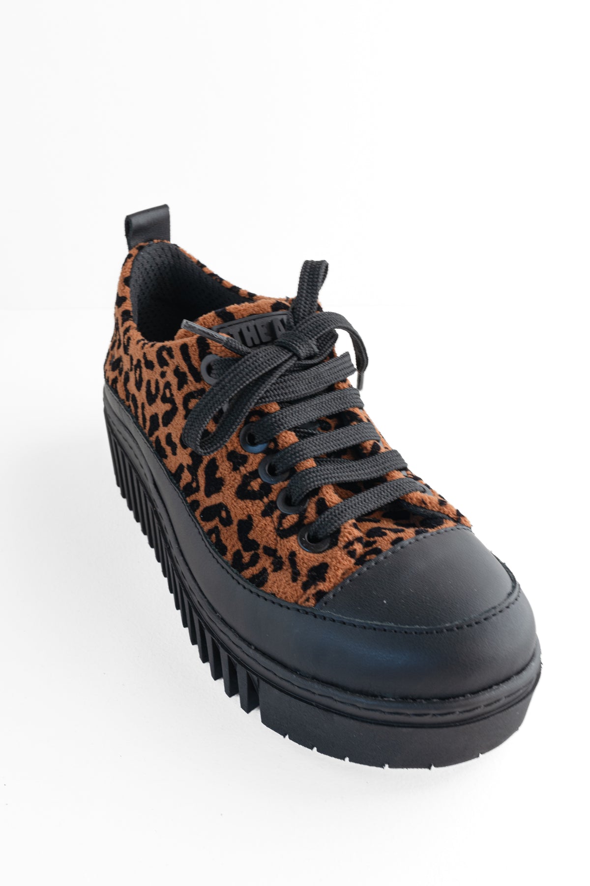 Art Fantasy Jaguar Sneaker, Black 