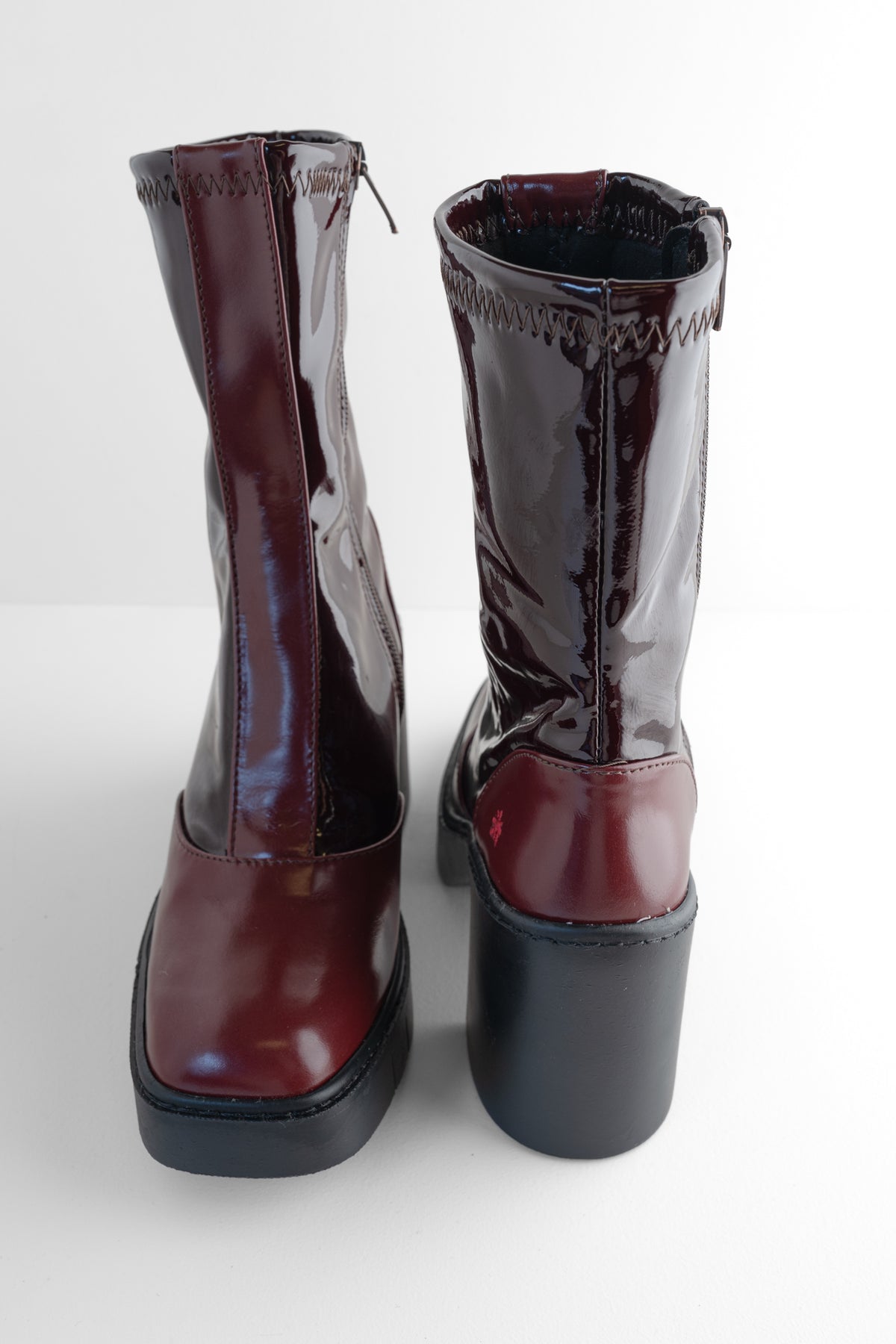 Art Nappa Shiny Boot, Burdeos 