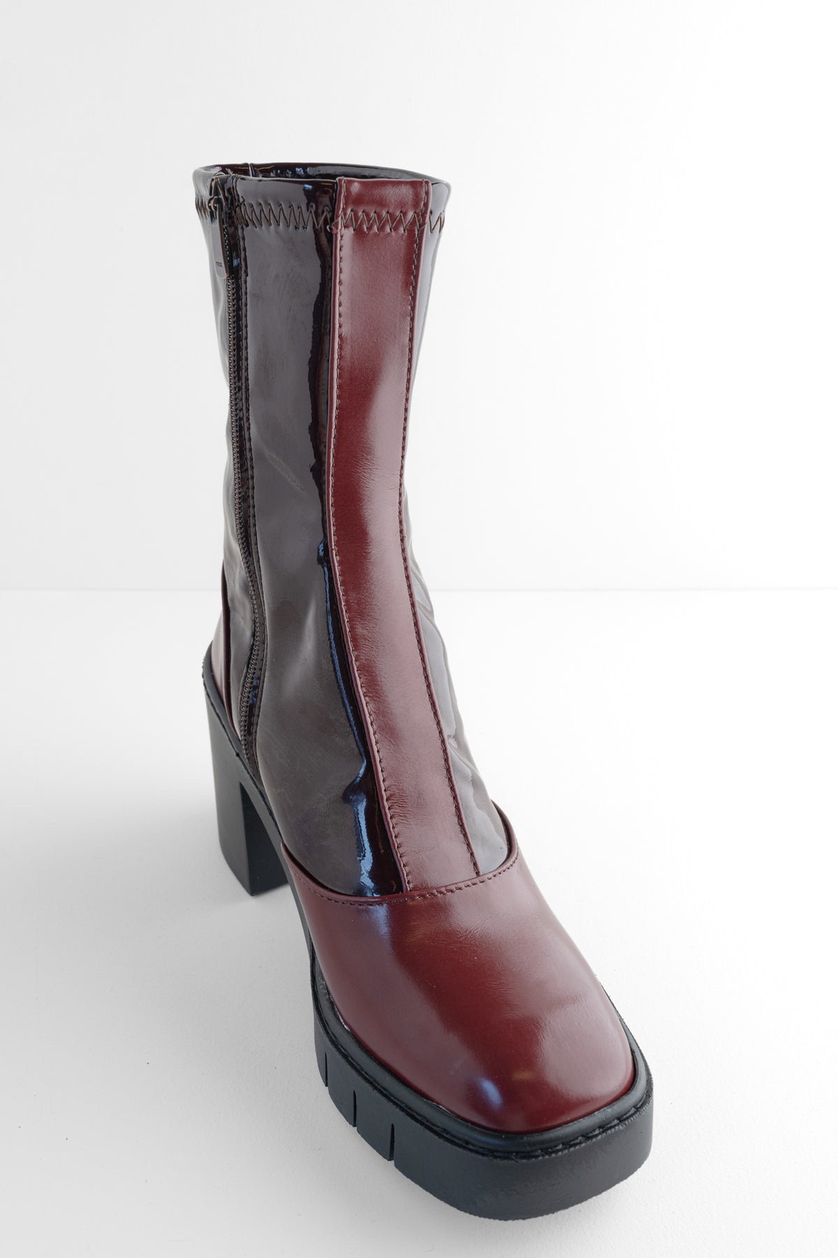 Art Nappa Shiny Boot, Burdeos 
