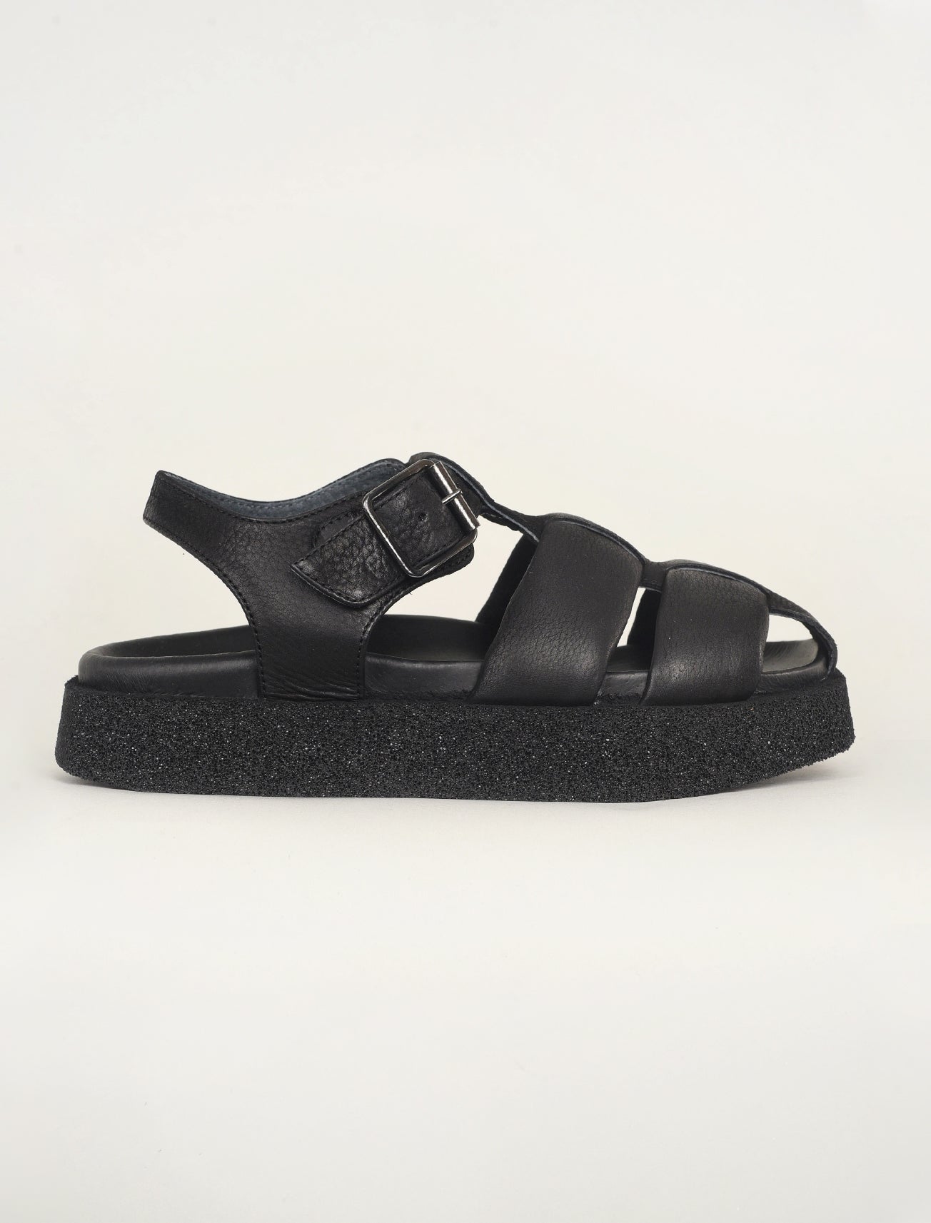 Lofina Modern Fisherman Sandal, Black 