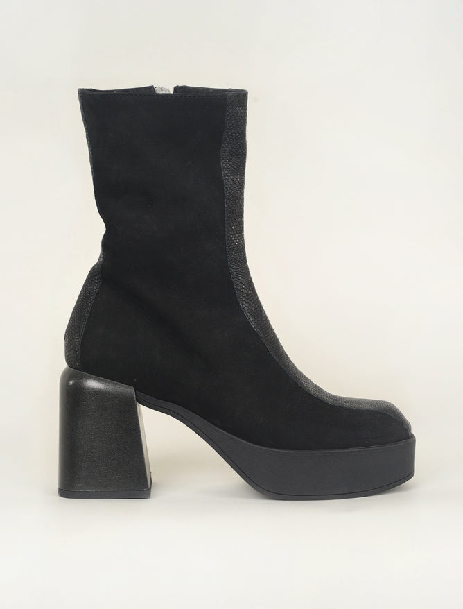 Patrizia Bonfanti Tracy Zanzi Boot, Black 